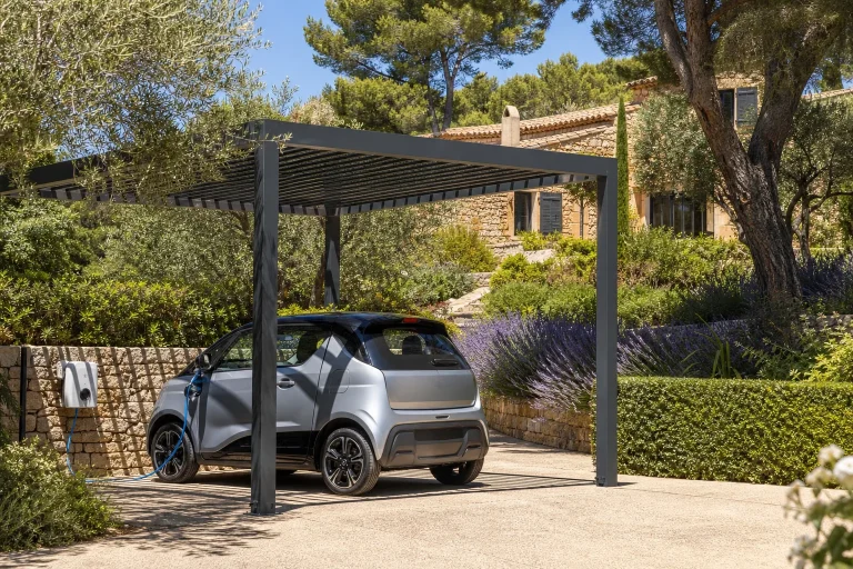 Carport aluminium avec borne de recharge en Provence-Alpes-Côte d'Azur